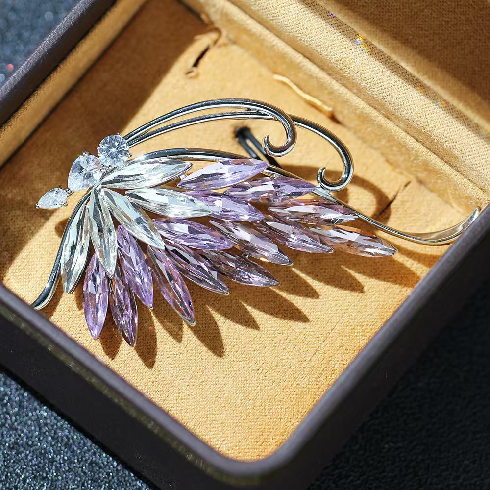 Rainbow Crystal Feather Brooch – Colorful Sparkling Accessory