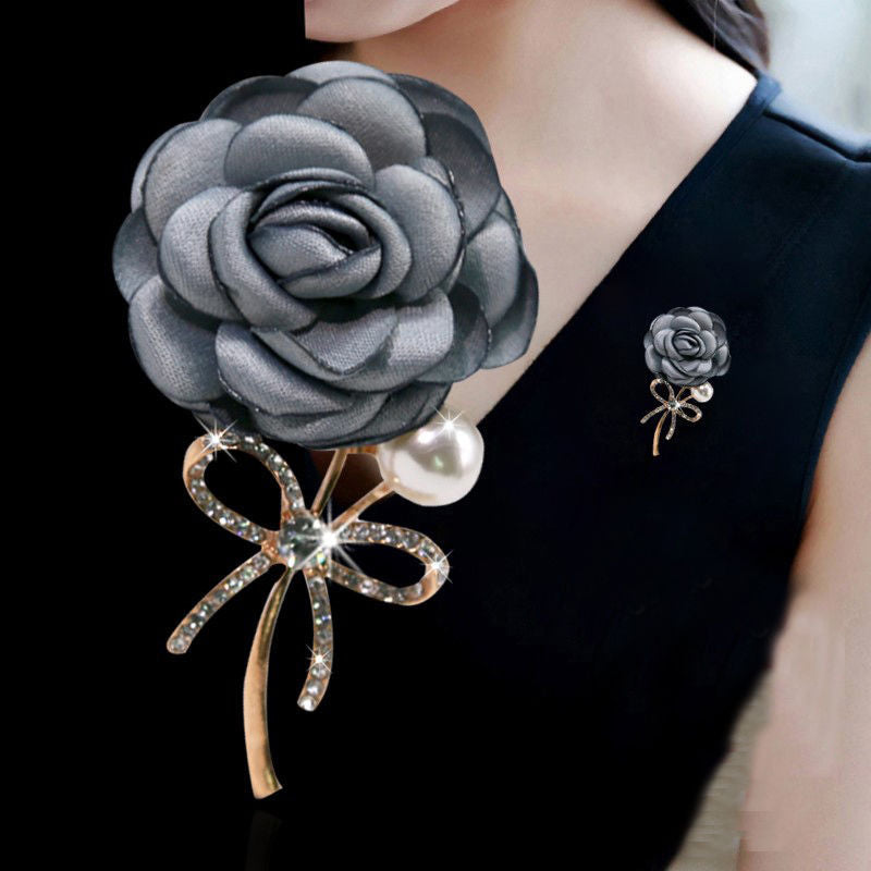 Bowknot ladylike brooch