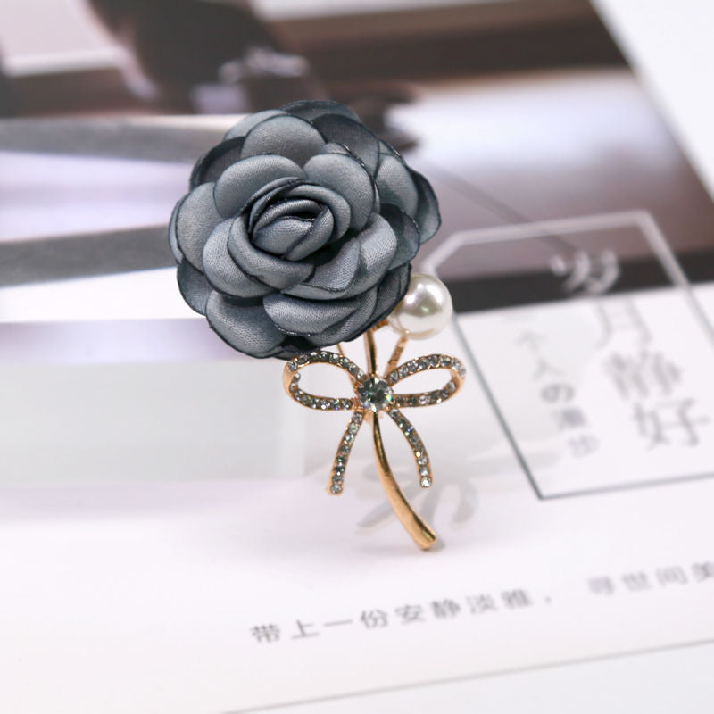 Bowknot ladylike brooch