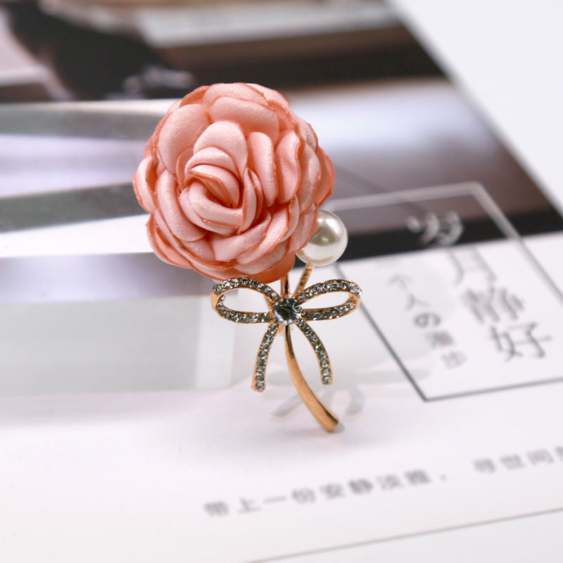Bowknot ladylike brooch