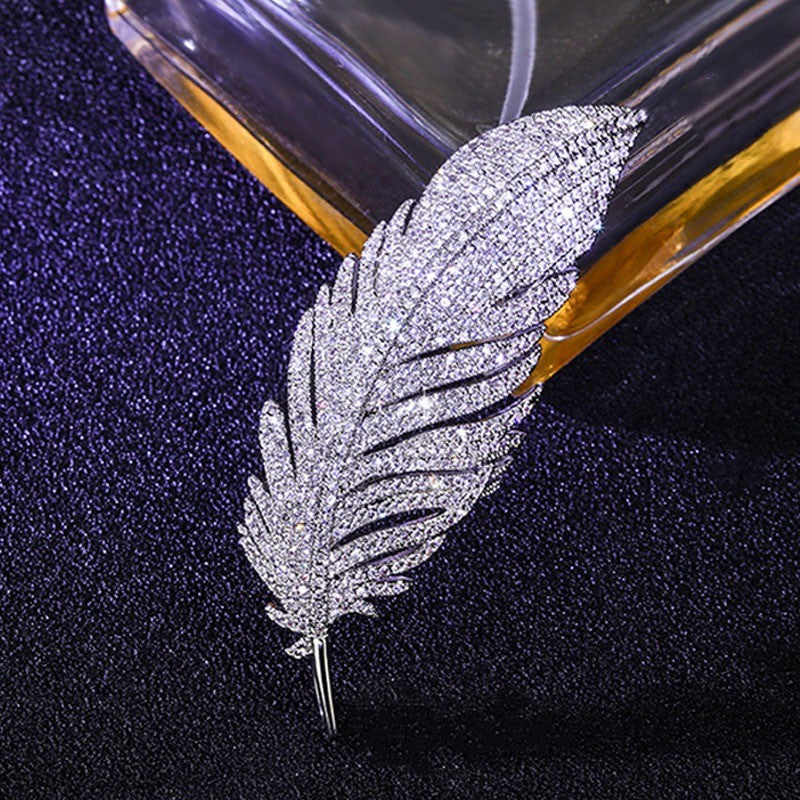Radiant Feather Crystal Brooch — Elegance in Every Sparkle